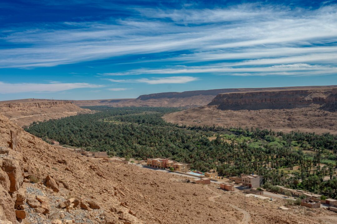 Tour Privado de 3 Días desde Errachidia a Marrakech: Desierto, Kasbahs y Atlas